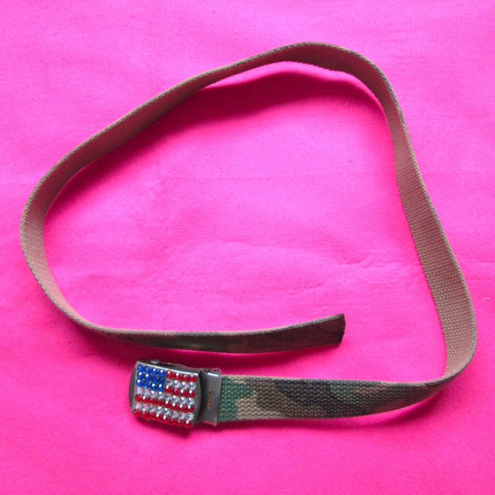 y2k 1990s vintage rhinestone camo flag belt size small medium - Picture 3 of 3